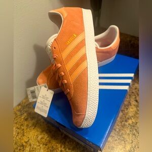 Adidas Orange Sneakers with Sleek Design and Breathable Mesh unisex sneakers